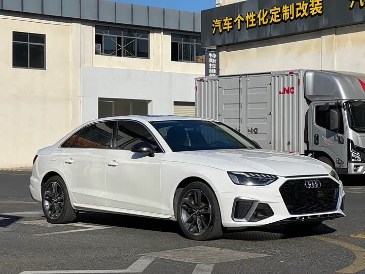 Фото 3 - Audi A4L