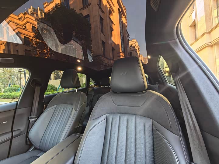 Фото 6 - Nio Onvo L60