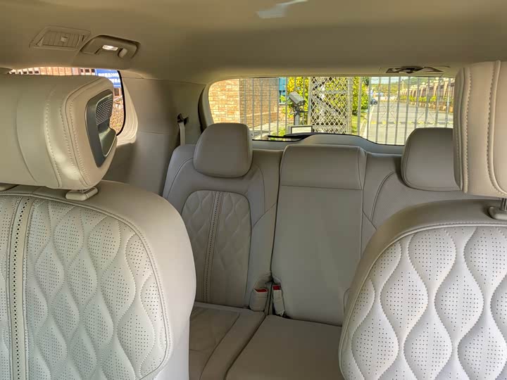 Фото 12 - Buick GL8 ES