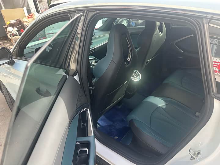 Фото 10 - MG Motor 7