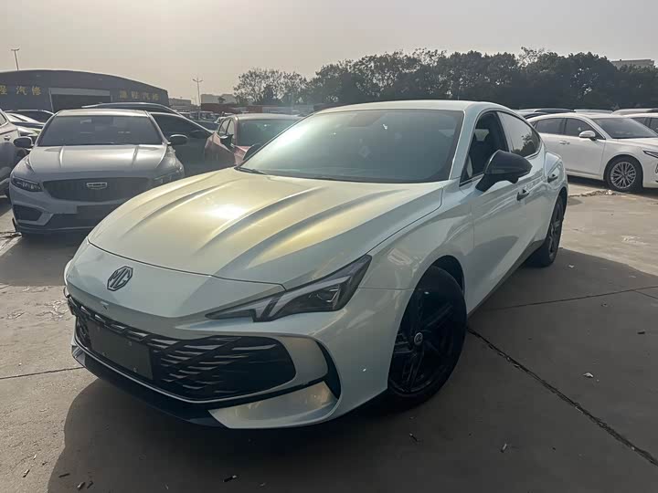 Фото 2 - MG Motor 7