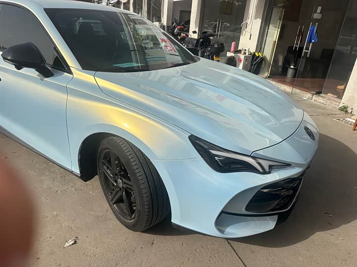 Фото 3 - MG Motor 7