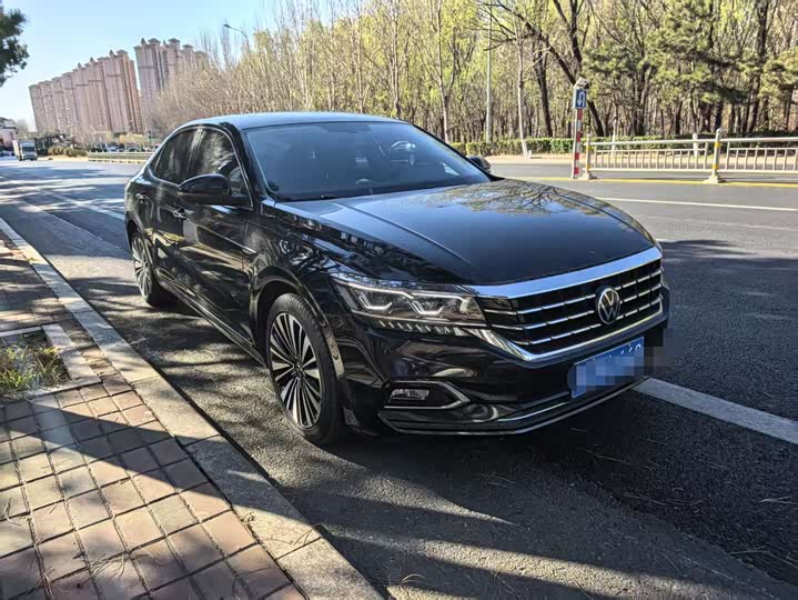 Фото 3 - Volkswagen Passat