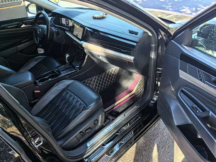 Фото 9 - Volkswagen Passat