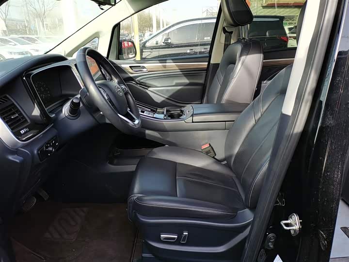 Фото 15 - GAC Trumpchi M8