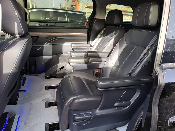 Фото 17 - GAC Trumpchi M8