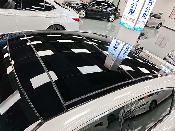 Фото 27 - Toyota Avalon