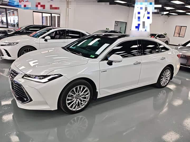 Фото 5 - Toyota Avalon