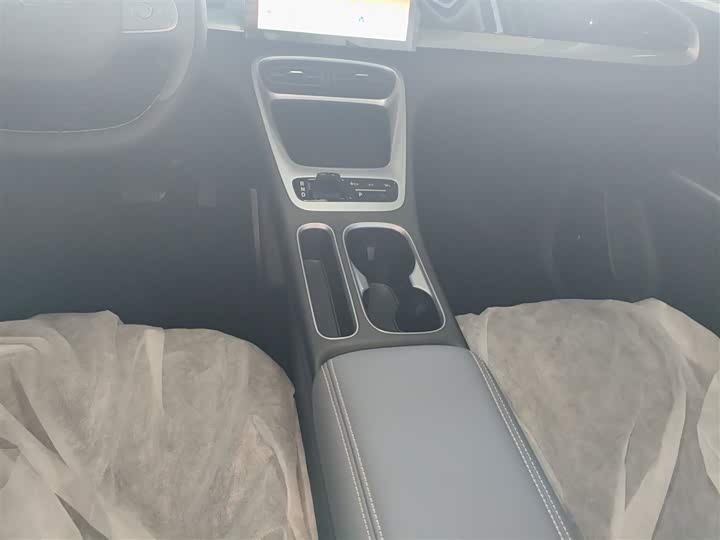 Фото 14 - Geely Galaxy Geome