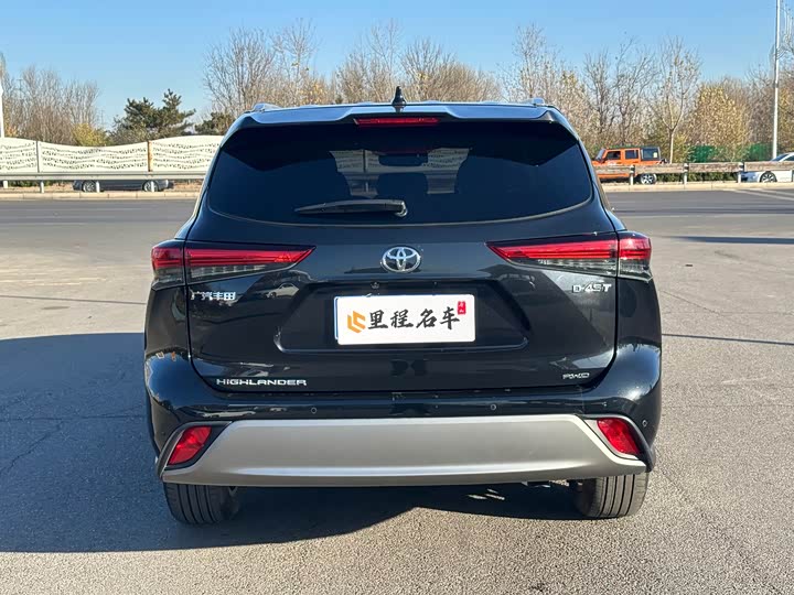 Фото 7 - Toyota Highlander