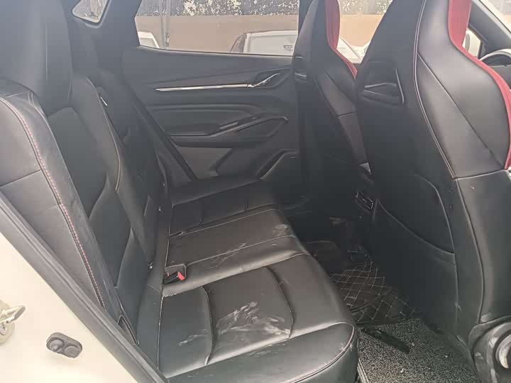 Фото 10 - Changan X5 Plus