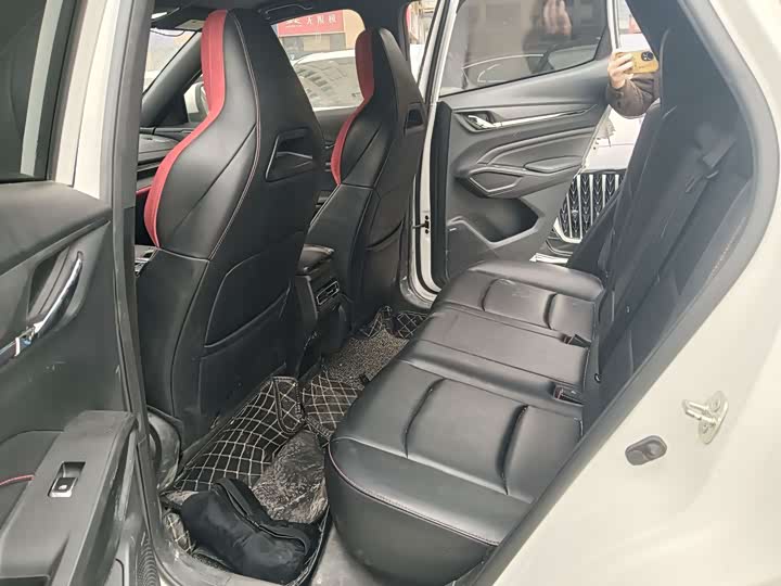 Фото 11 - Changan X5 Plus