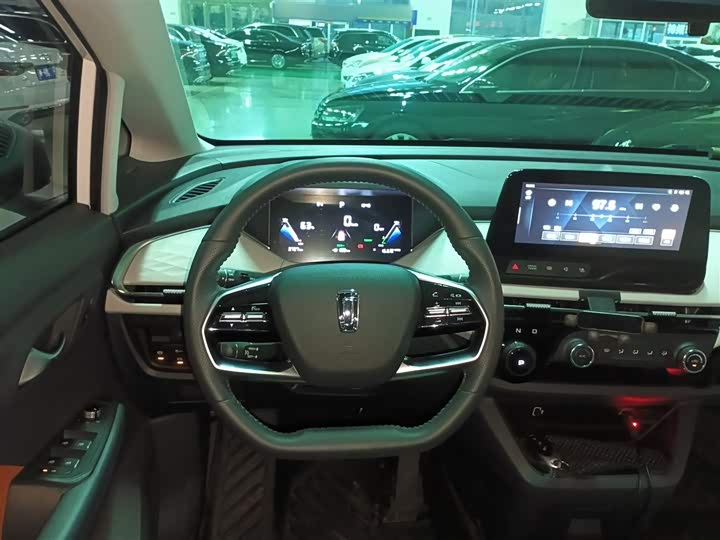 Фото 11 - Bestune NAT