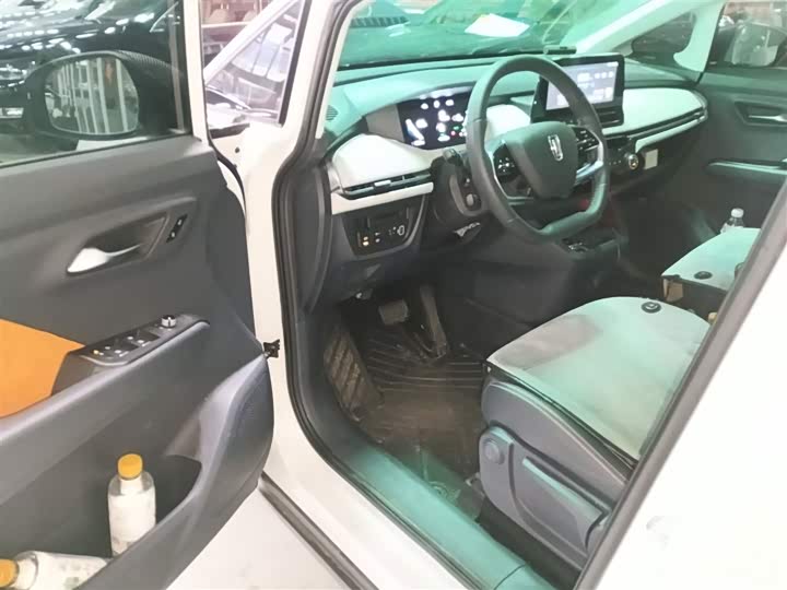 Фото 16 - Bestune NAT