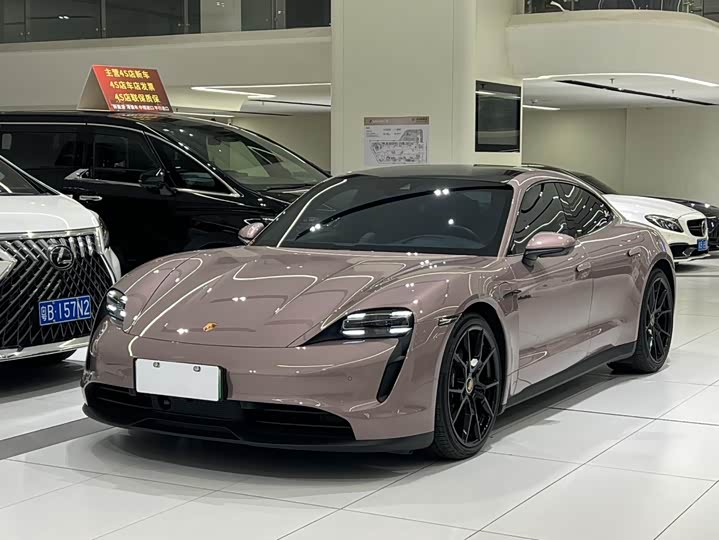 Photo 1 - Porsche Taycan