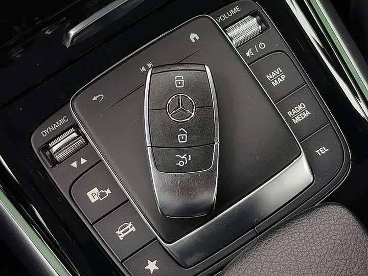 Фото 16 - Mercedes-Benz GLA-Class