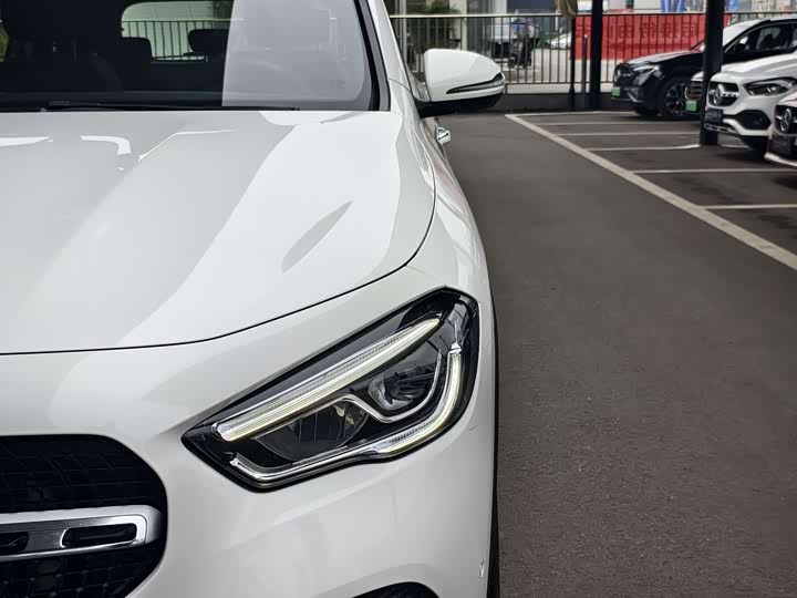 Фото 3 - Mercedes-Benz GLA-Class