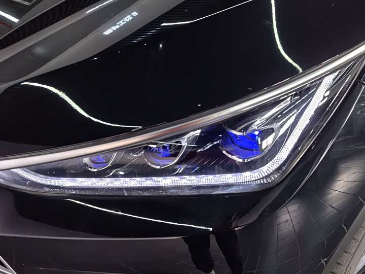 Фото 18 - BYD Tang Hybrid/EV