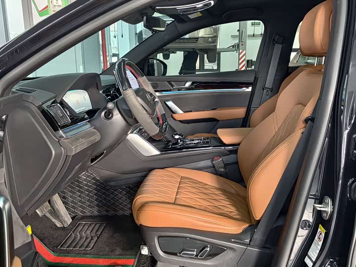 Фото 5 - BYD Tang Hybrid/EV