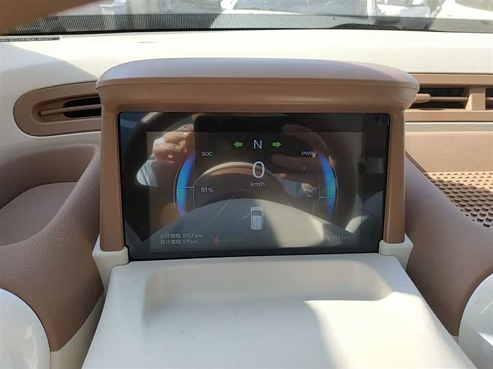 Фото 12 - Bestune Pony