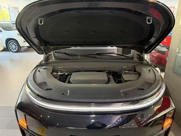 Фото 12 - LiXiang L7