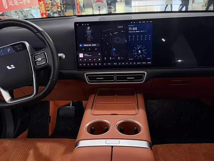 Фото 9 - LiXiang L7