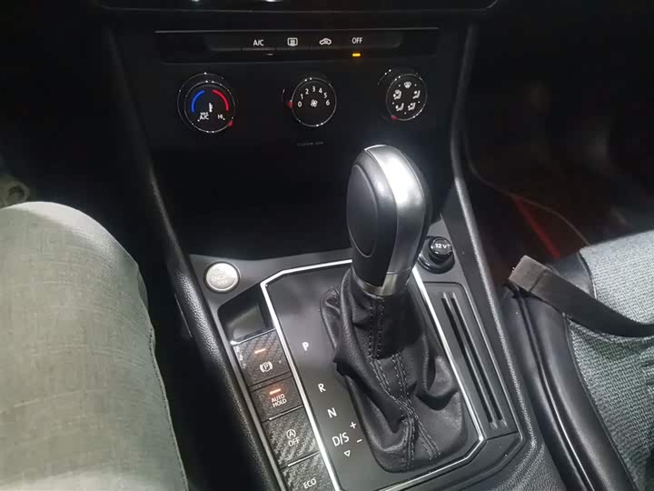 Фото 14 - Volkswagen Lavida