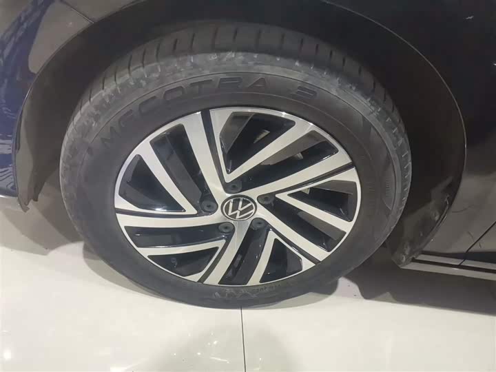 Фото 23 - Volkswagen Lavida