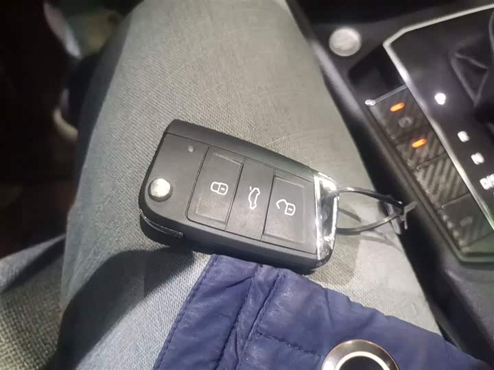 Фото 9 - Volkswagen Lavida