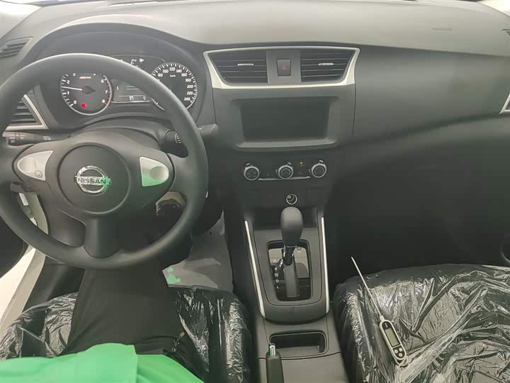 Фото 10 - Nissan Sylphy