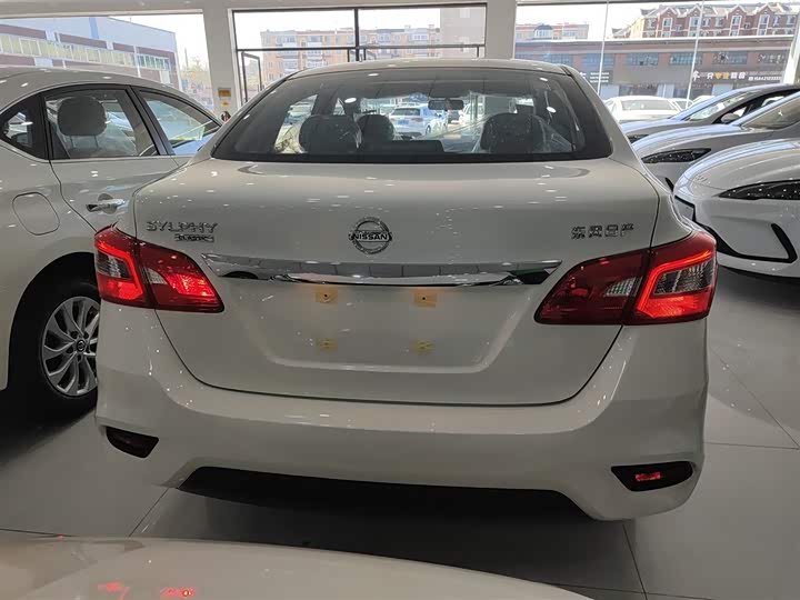 Фото 6 - Nissan Sylphy