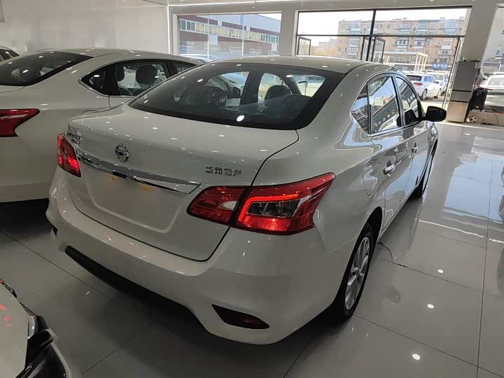 Фото 7 - Nissan Sylphy