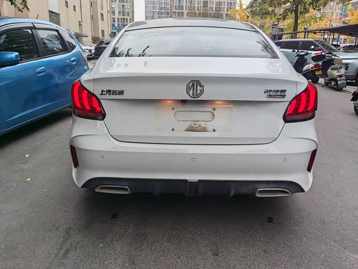 Фото 13 - MG Motor 5