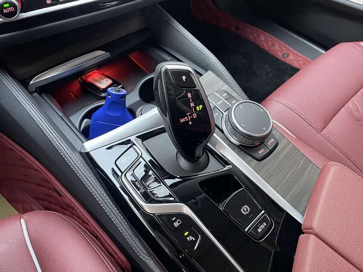 Фото 12 - BMW 5 Series Hybrid