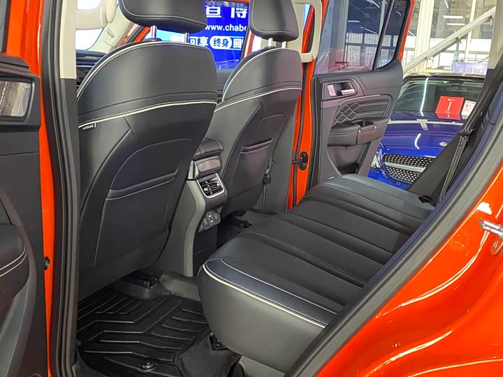 Фото 10 - Tank 300