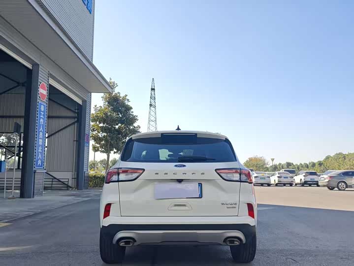 Фото 5 - Ford Escape