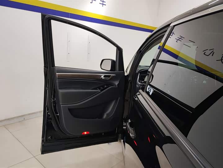 Фото 7 - GAC Trumpchi M8