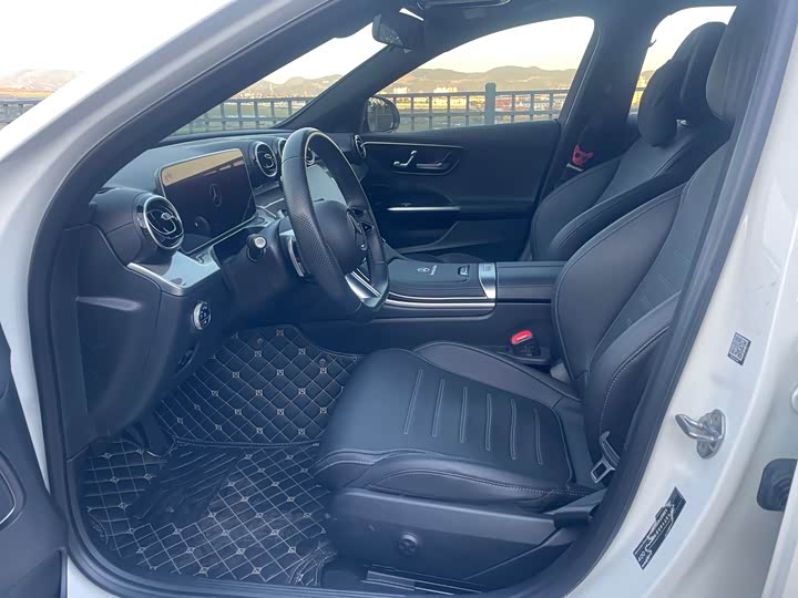 Фото 4 - Mercedes-Benz C-Class