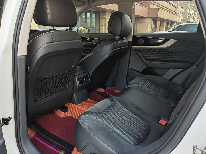 Фото 10 - Hongqi HS5