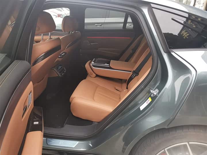 Фото 14 - BYD Han L