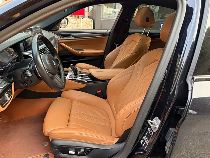 Фото 8 - BMW 5 Series