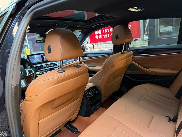 Фото 9 - BMW 5 Series