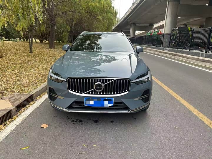 Фото 2 - Volvo XC60