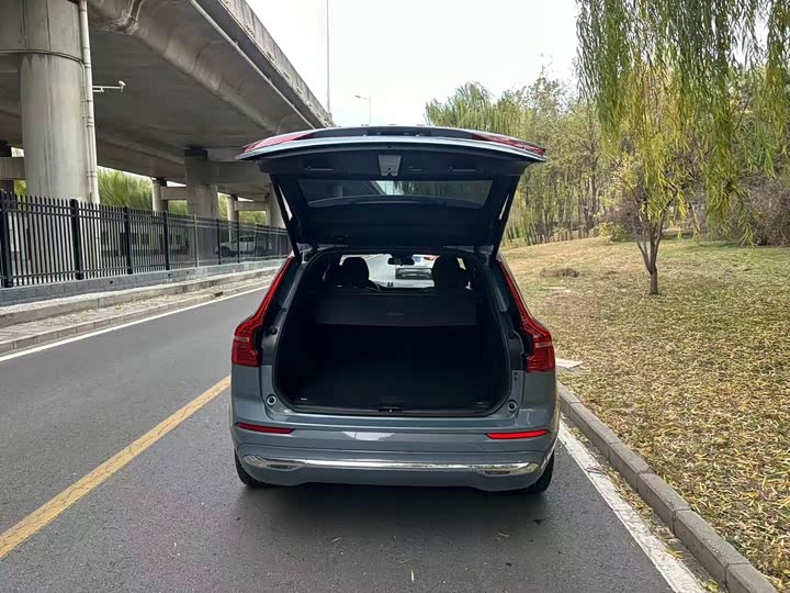 Фото 6 - Volvo XC60