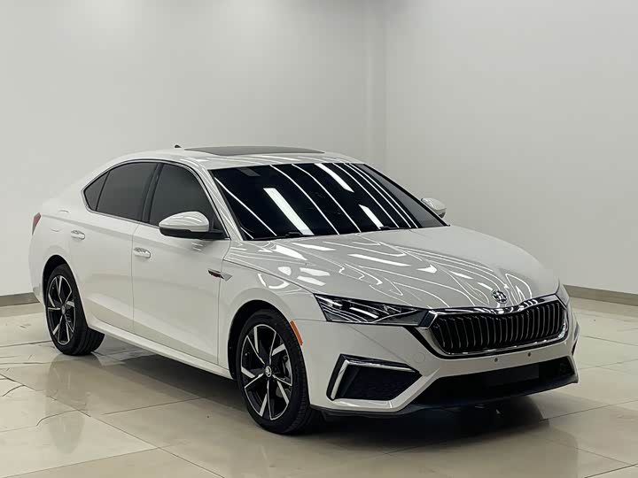 Фото 2 - Skoda Octavia Pro