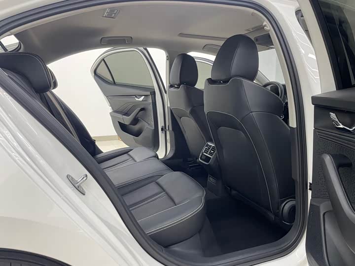 Фото 7 - Skoda Octavia Pro