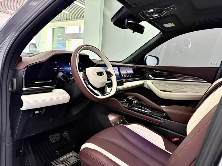 Фото 10 - Geely Monjaro