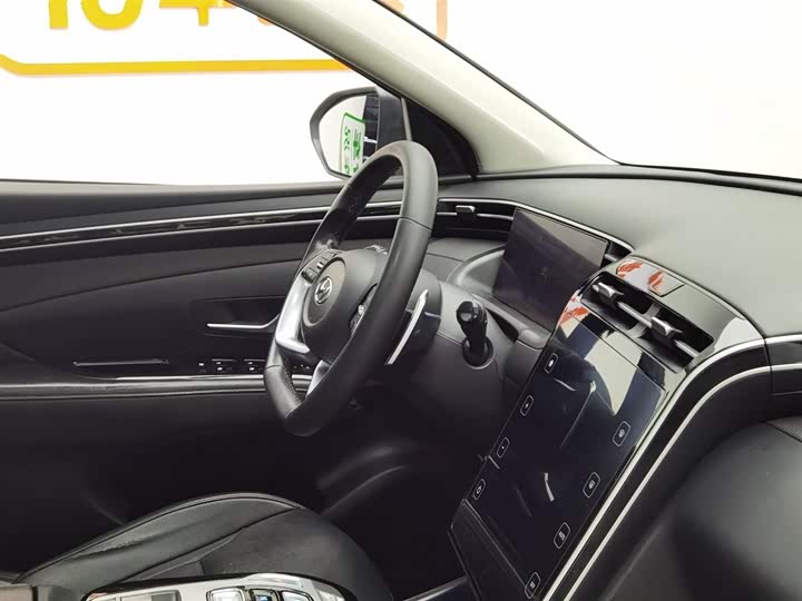 Фото 24 - Hyundai Tucson L