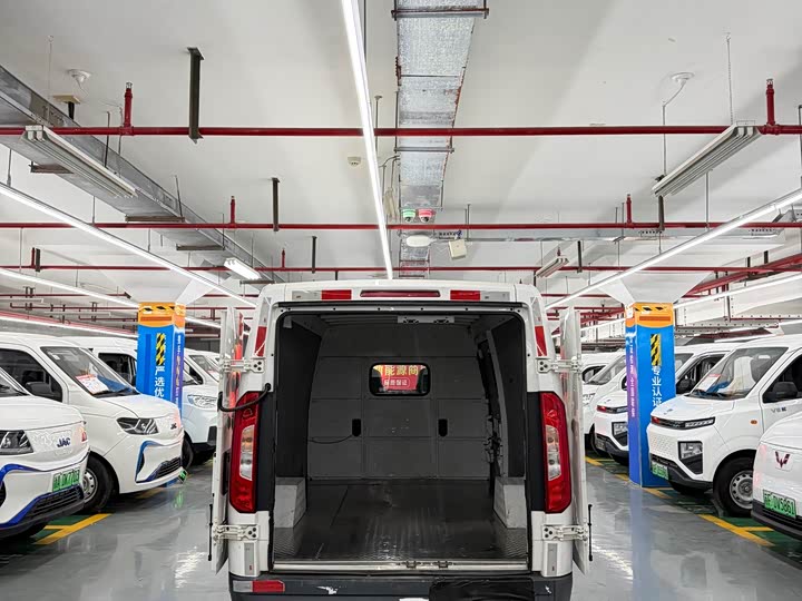 Фото 7 - Foton Smart Smurf E7