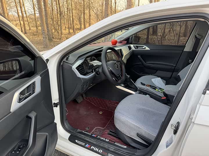 Фото 3 - Volkswagen Polo